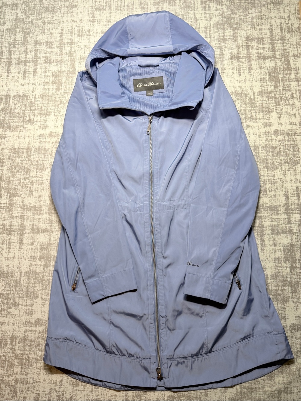 Eddie Bauer Light Weight Raincoat/Windbreaker Size Medium